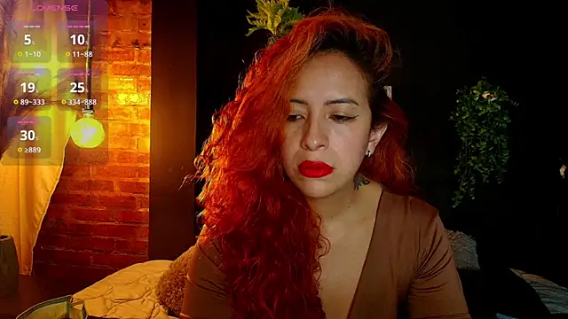 Snapshot of sahra_taylor_ chatting on 12/01/25, 04:01 sahra taylor online show from 12/01/25, 04:01