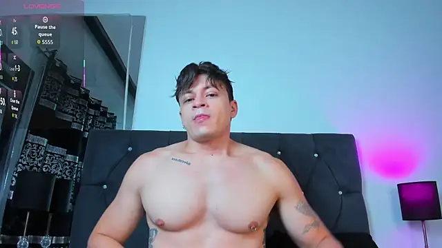 Angel Cuervo online show from 05/27/26, 12:46