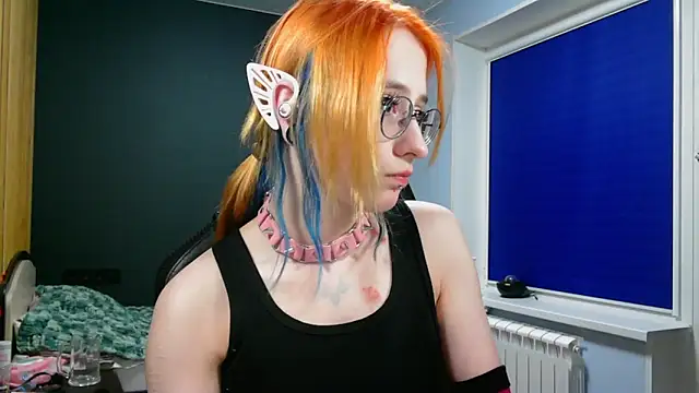 Snapshot of Honelin chatting on 12/17/24, 06:20 Honelin online show from 12/17/24, 06:20