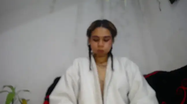 diamonmeli online show from 01/10/25, 05:02