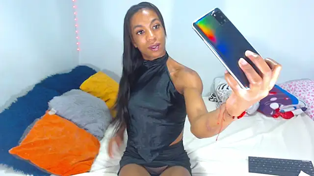 Snapshot of JessicaEbony chatting on 01/17/25, 02:18 JessicaEbony online show from 01/17/25, 02:18