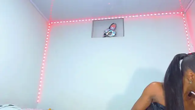 Snapshot of JessicaEbony chatting on 01/29/25, 01:05 JessicaEbony online show from 01/29/25, 01:05