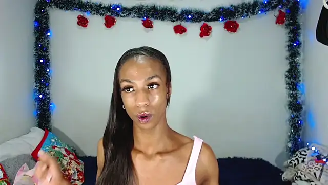 Snapshot of JessicaEbony chatting on 12/16/25, 01:43 JessicaEbony online show from 12/16/25, 01:43