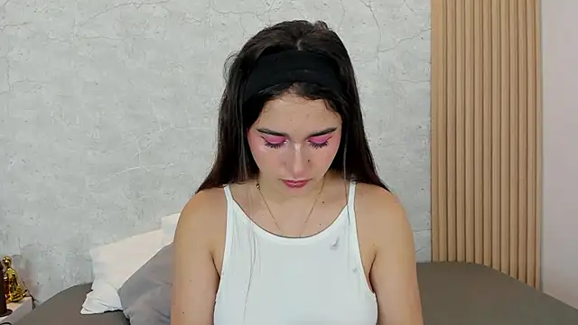 Snapshot of mayragonzpe__ chatting on 03/14/25, 01:13 mayragonzpe online show from 03/14/25, 01:13