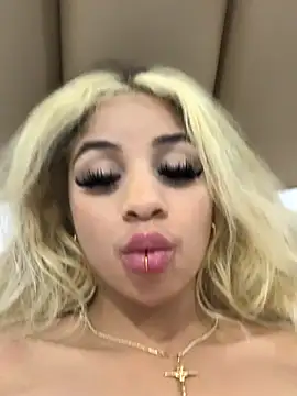 Susandolls online show from 10/24/25, 08:55