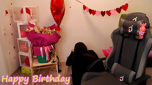 M Sensual online show from 04/15/26, 12:50