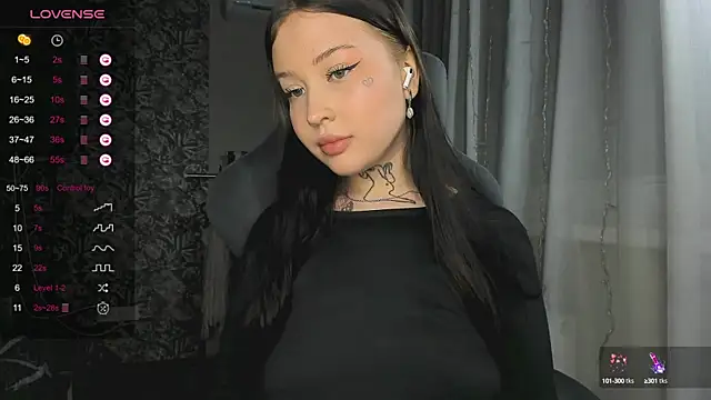 kate8ketee8 online show from 12/21/24, 03:42