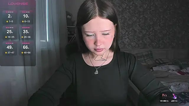 kate8ketee8 online show from 10/03/25, 09:39