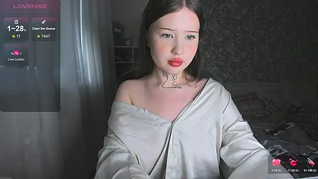 kate8ketee8 online show from 10/21/25, 01:01