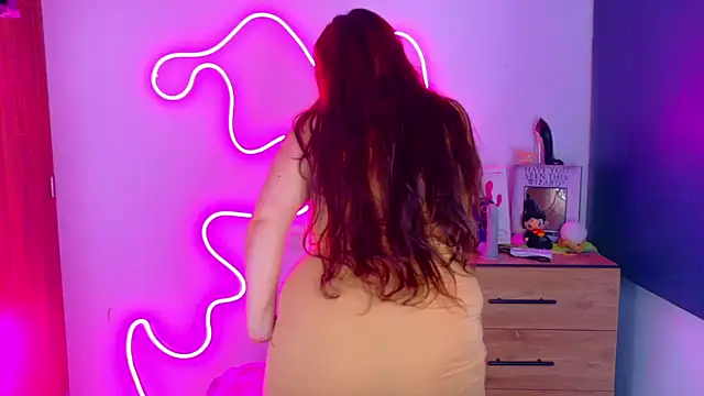 Snapshot of Rebeca_charme21 chatting on 10/16/25, 09:32 Rebeca charme21 online show from 10/16/25, 09:32