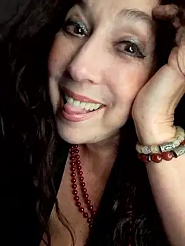 GypsyEsmeralda online show from 10/22/25, 05:24