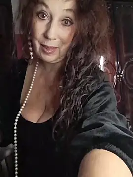 GypsyEsmeralda online show from 11/30/25, 11:03