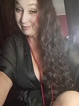 GypsyEsmeralda online show from 12/15/25, 04:22