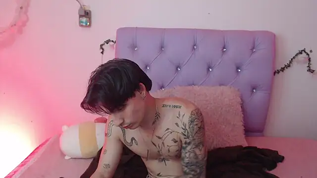 Apolo Hidalgo01 online show from 01/23/25, 05:21