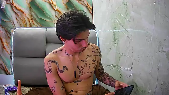 Apolo Hidalgo01 online show from 02/03/25, 07:10