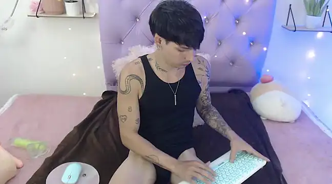 Apolo Hidalgo01 online show from 03/15/25, 10:00