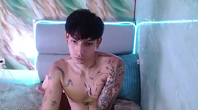 Apolo Hidalgo01 online show from 03/21/25, 04:40