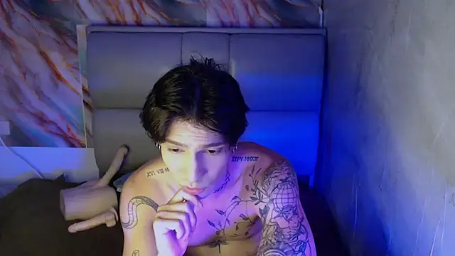 Apolo Hidalgo01 online show from 10/01/25, 08:04