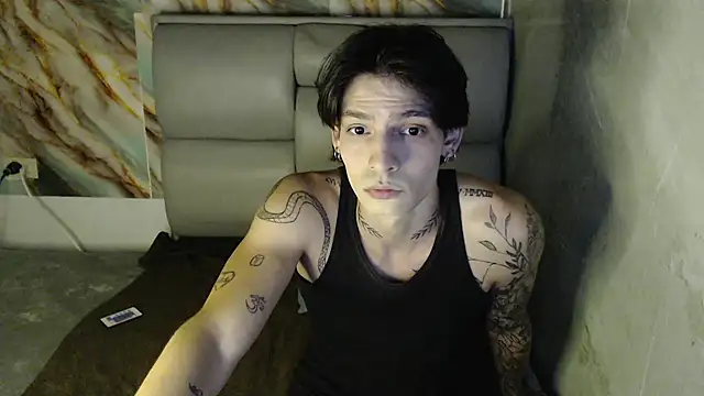 Apolo Hidalgo01 online show from 10/10/25, 10:31