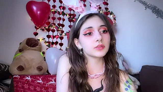 Snapshot of _Devill_Baby chatting on 02/15/25, 05:19 Devill Baby online show from 02/15/25, 05:19