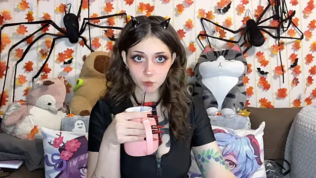 Snapshot of _Devill_Baby chatting on 09/21/25, 05:36 Devill Baby online show from 09/21/25, 05:36