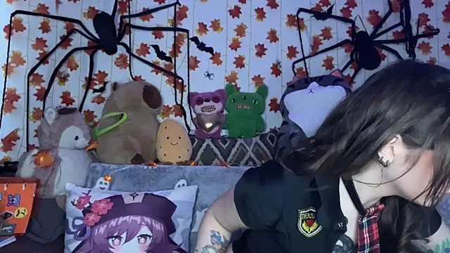 Snapshot of _Devill_Baby chatting on 09/25/25, 06:39 Devill Baby online show from 09/25/25, 06:39