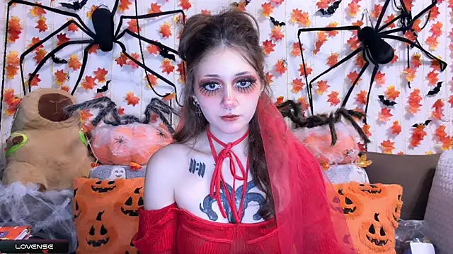 Snapshot of _Devill_Baby chatting on 10/30/25, 06:41 Devill Baby online show from 10/30/25, 06:41