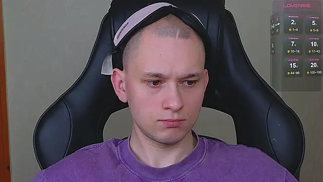 STRONGBEAUTY282 online show from 12/12/24, 08:57