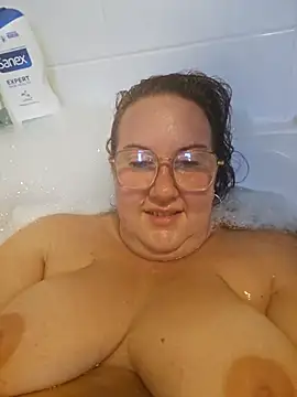 Bekahblows online show from 10/08/25, 05:21