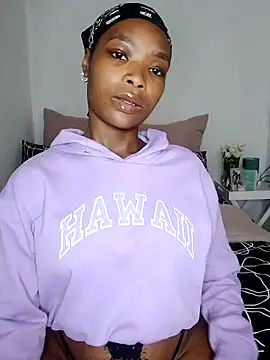 NunuBerry16 online show from 10/01/25, 11:27