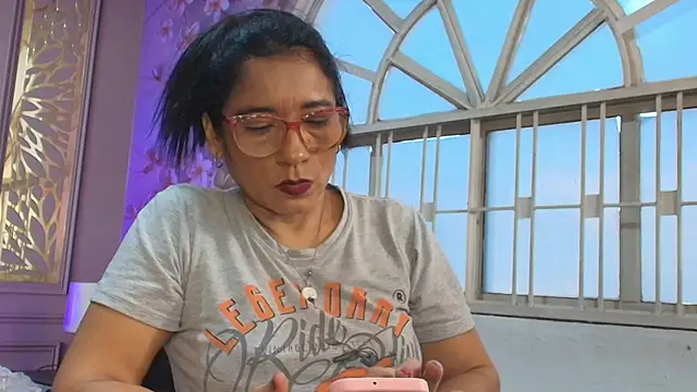 mature bigass   online show from 12/03/25, 11:41