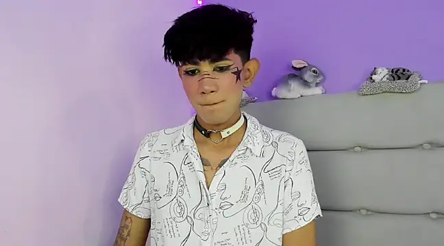 Snapshot of andrew_uwu_ chatting on 03/18/25, 07:53 andrew uwu online show from 03/18/25, 07:53