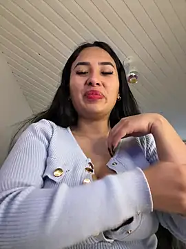 Snapshot of Anily_Lovely chatting on 02/02/25, 07:35 Anily Lovely online show from 02/02/25, 07:35