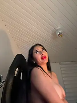 Snapshot of Anily_Lovely chatting on 02/18/25, 12:15 Anily Lovely online show from 02/18/25, 12:15