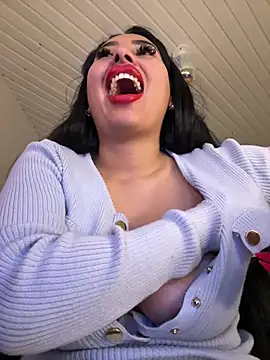 Snapshot of Anily_Lovely chatting on 02/19/25, 04:12 Anily Lovely online show from 02/19/25, 04:12