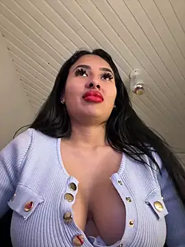 Snapshot of Anily_Lovely chatting on 02/21/25, 03:23 Anily Lovely online show from 02/21/25, 03:23