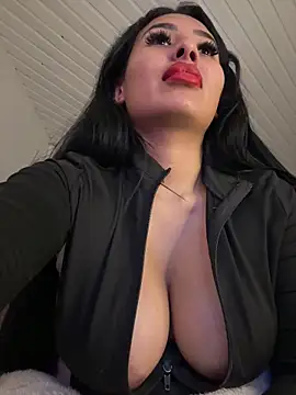 Snapshot of Anily_Lovely chatting on 03/01/25, 04:04 Anily Lovely online show from 03/01/25, 04:04