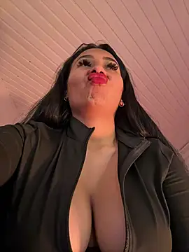 Snapshot of Anily_Lovely chatting on 03/09/25, 01:14 Anily Lovely online show from 03/09/25, 01:14