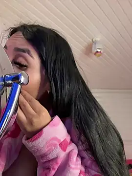 Snapshot of Anily_Lovely chatting on 03/15/25, 05:08 Anily Lovely online show from 03/15/25, 05:08