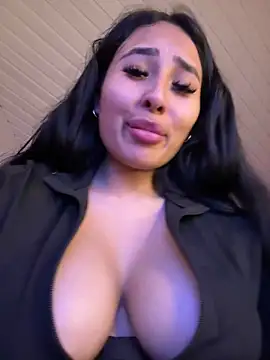 Snapshot of Anily_Lovely chatting on 03/20/25, 03:45 Anily Lovely online show from 03/20/25, 03:45