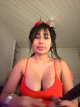 Snapshot of Anily_Lovely chatting on 10/27/25, 10:58 Anily Lovely online show from 10/27/25, 10:58