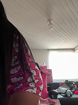 Snapshot of Anily_Lovely chatting on 12/14/25, 08:35 Anily Lovely online show from 12/14/25, 08:35