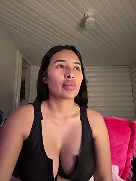 Anily Lovely online show from 04/07/26, 11:37