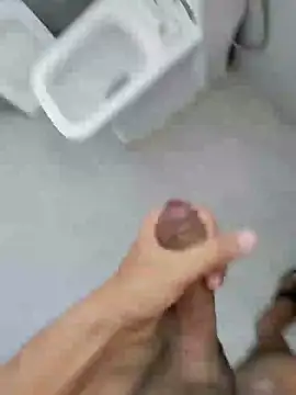 Snapshot of Sharmaji0 chatting on 01/29/25, 10:16 Sharmaji0 online show from 01/29/25, 10:16