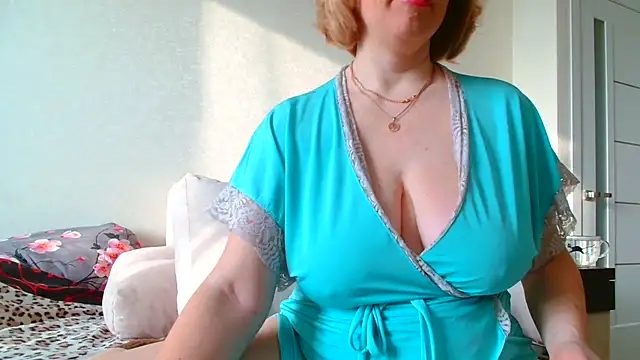 Brionia online show from 02/27/25, 06:18