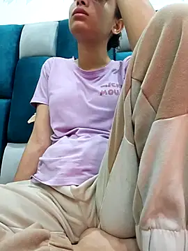 Snapshot of Aleena_Rai chatting on 02/02/25, 08:30 Aleena Rai online show from 02/02/25, 08:30