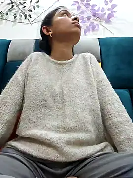 Snapshot of Aleena_Rai chatting on 02/04/25, 07:55 Aleena Rai online show from 02/04/25, 07:55