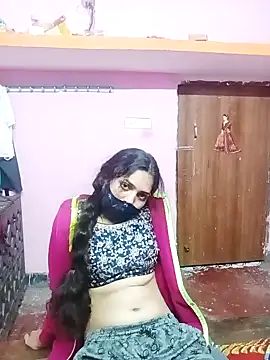 Snapshot of Cute-Simmi chatting on 12/16/24, 07:43 Cute-Simmi online show from 12/16/24, 07:43