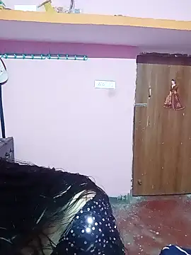 Snapshot of Cute-Simmi chatting on 01/03/25, 10:31 Cute-Simmi online show from 01/03/25, 10:31