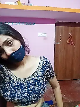 Snapshot of Cute-Simmi chatting on 01/10/25, 04:30 Cute-Simmi online show from 01/10/25, 04:30